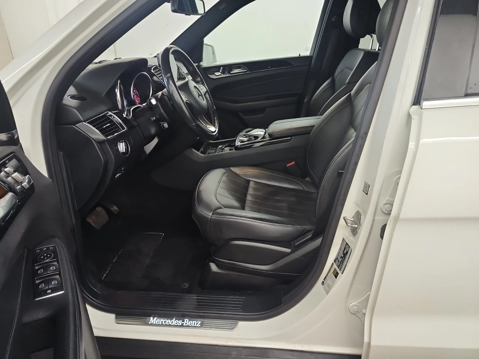 Mercedes-Benz GLE 550E 4MATIC, снимка 8 - Автомобили и джипове - 54992443