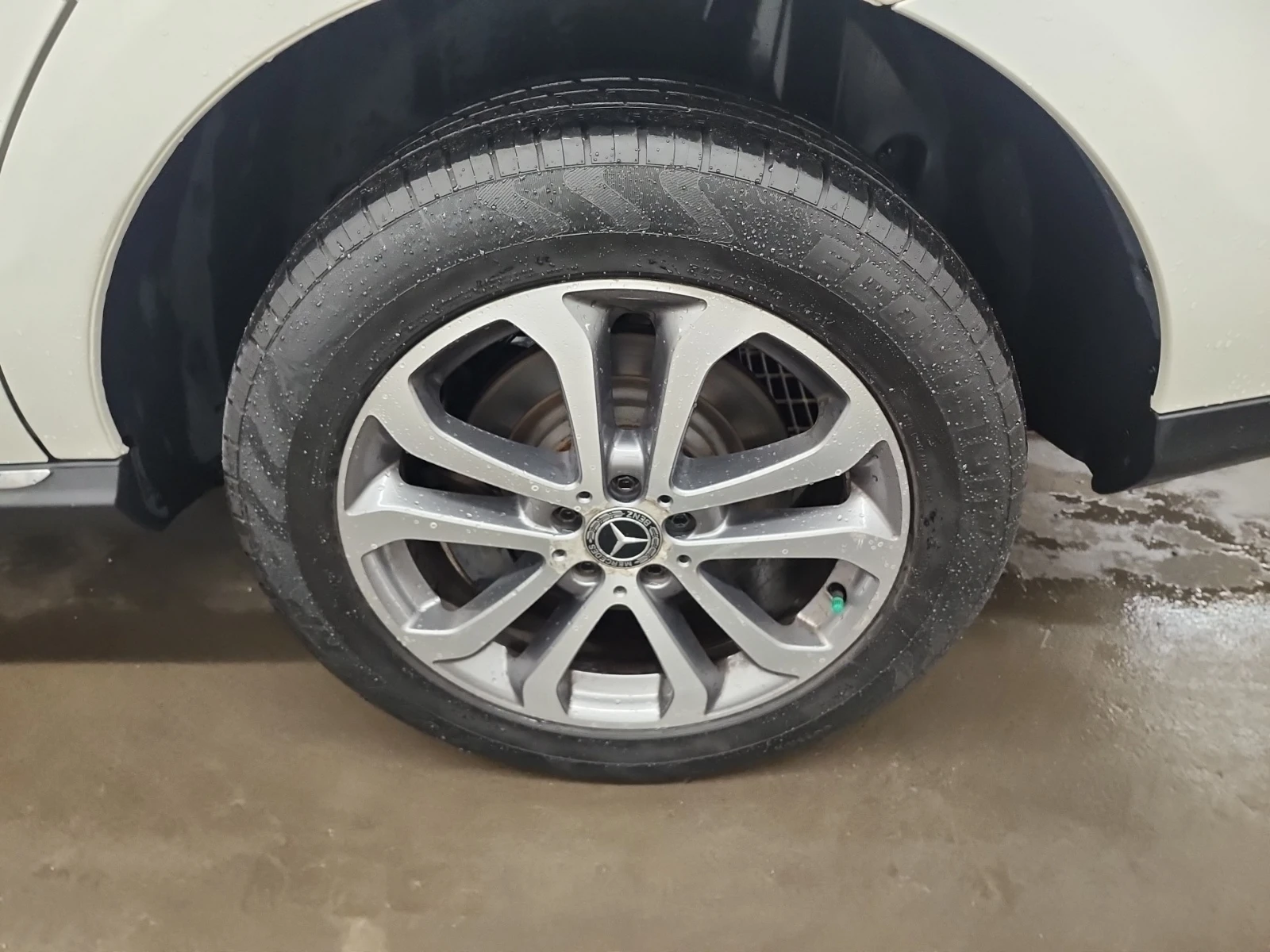 Mercedes-Benz GLE 550E 4MATIC, снимка 7 - Автомобили и джипове - 54992443