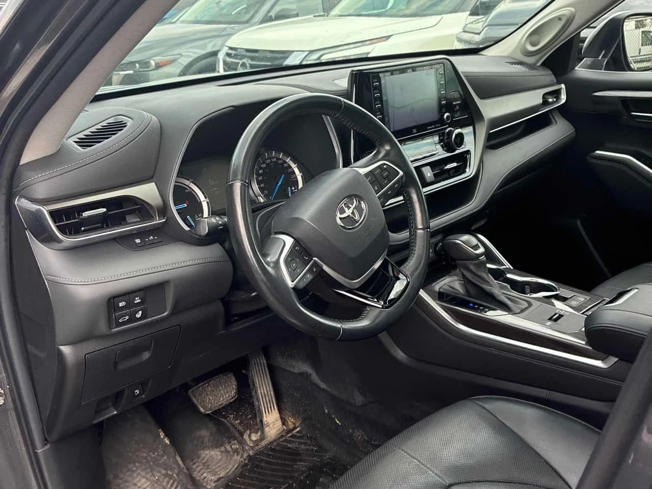 Toyota Highlander Hybrid Limited | CARFAX | АВТОКРЕДИТ , снимка 7 - Автомобили и джипове - 55505416