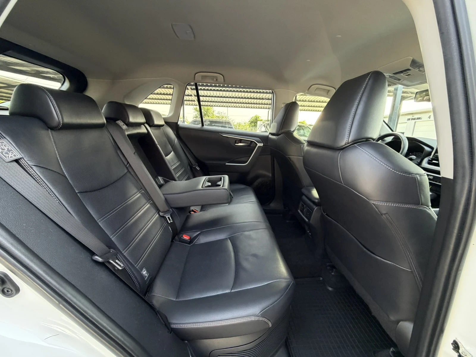 Toyota Rav4 /Facelift/4x4/Executive/360Camera/В гаранция , снимка 17 - Автомобили и джипове - 55839234