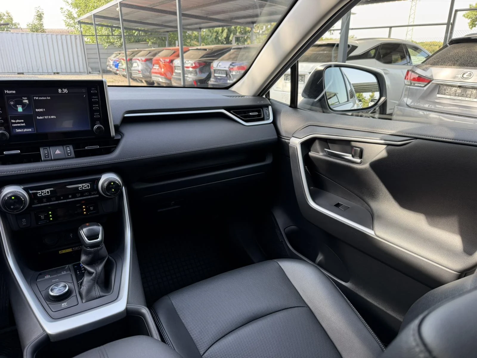 Toyota Rav4 /Facelift/4x4/Executive/360Camera/В гаранция , снимка 12 - Автомобили и джипове - 55839234