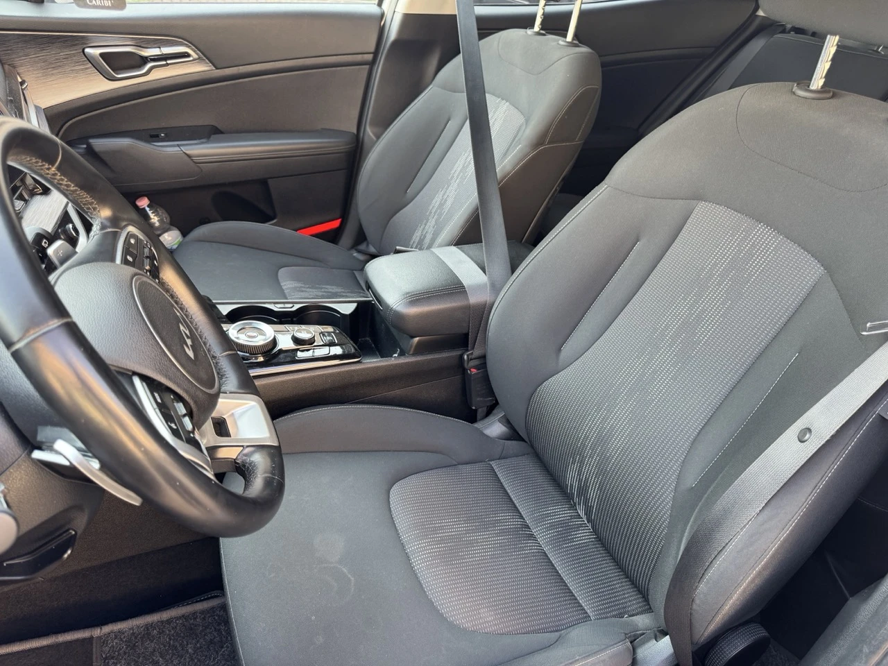 Kia Sportage 1.6 CRDI Business, снимка 8 - Автомобили и джипове - 55901587
