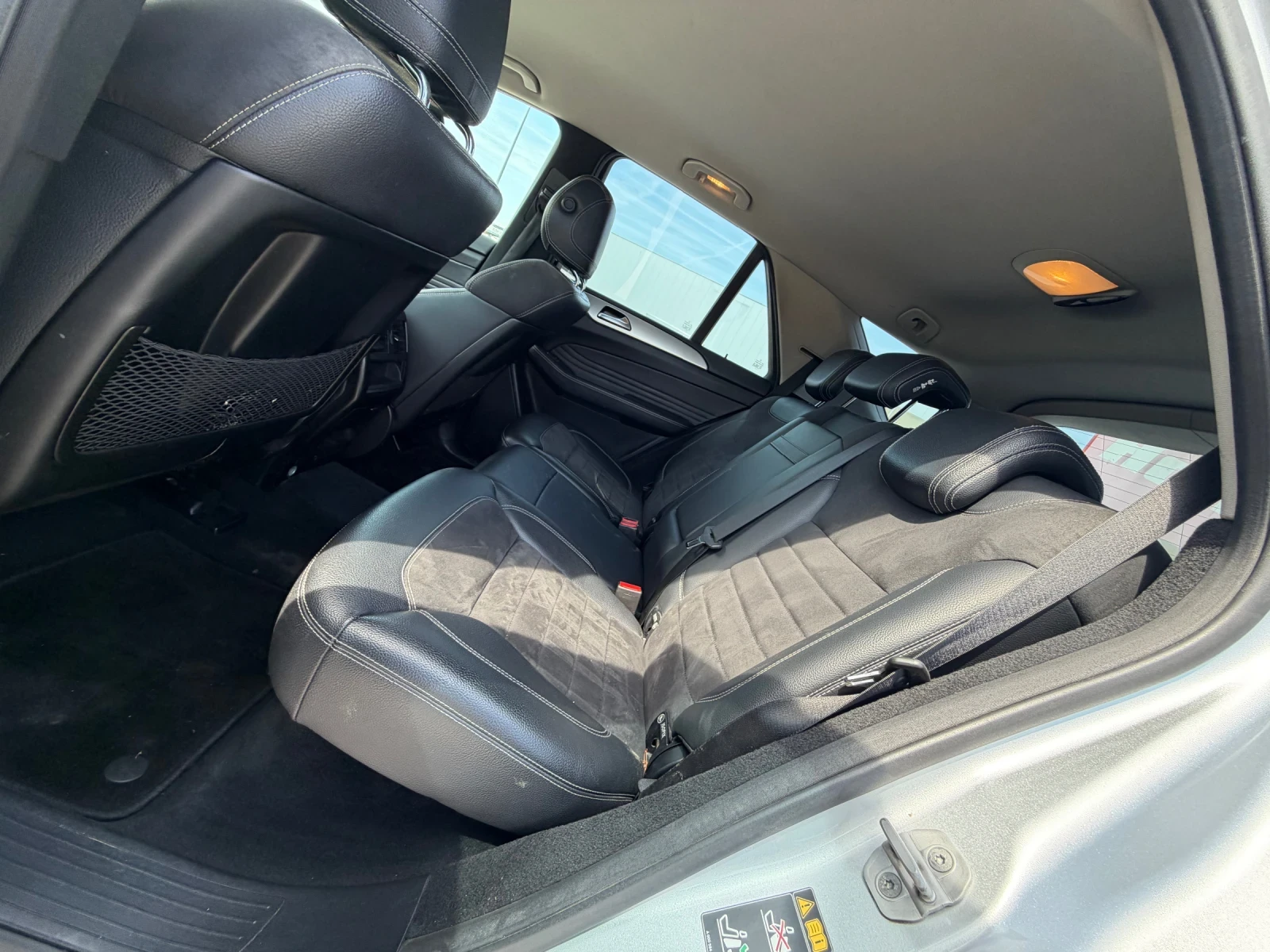 Mercedes-Benz ML AMG* LED* SPORT, снимка 10 - Автомобили и джипове - 55939755