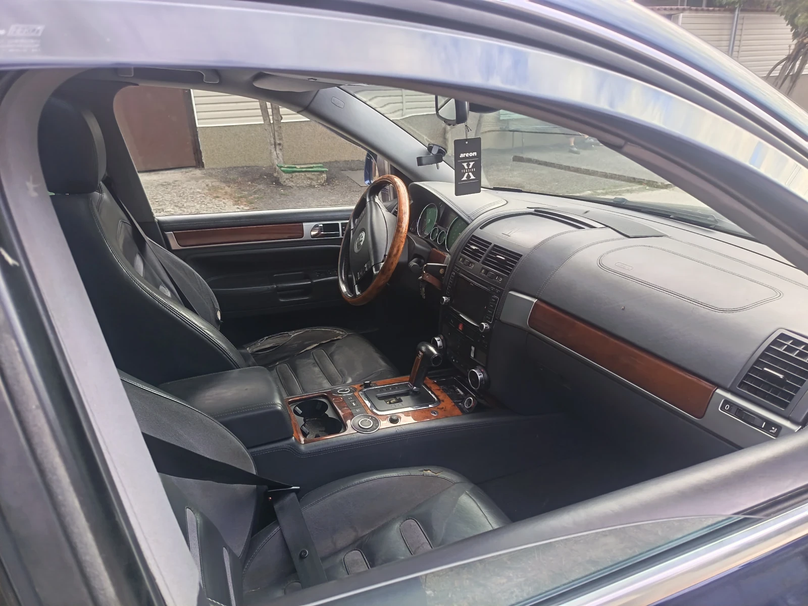VW Touareg 3.0, снимка 4 - Автомобили и джипове - 56086164