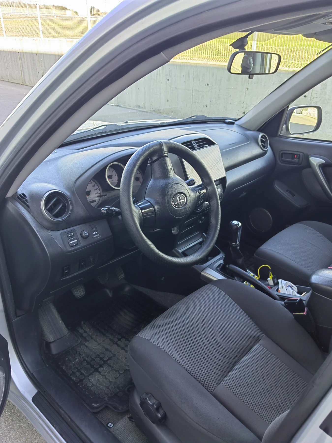Toyota Rav4, снимка 7 - Автомобили и джипове - 56337311
