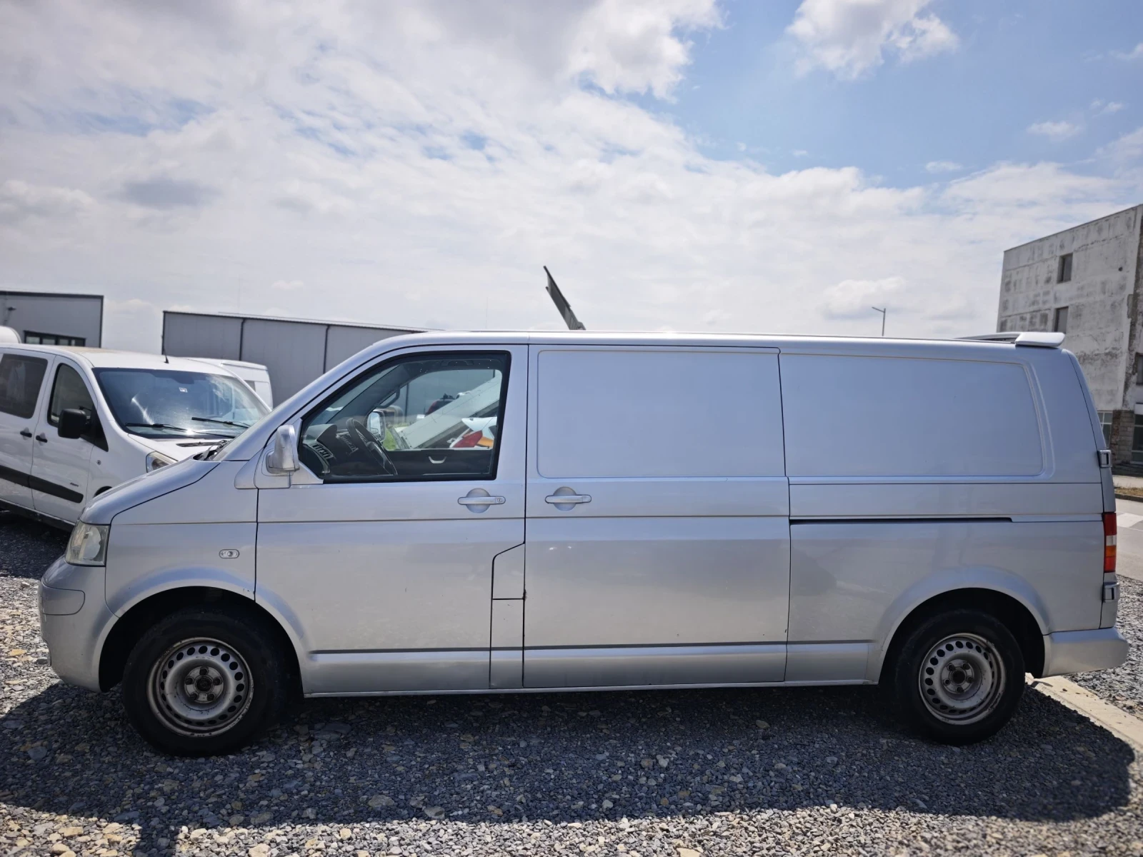 VW T5, снимка 10 - Бусове и автобуси - 55155671