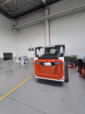 Мини челни товарачи Bobcat Т66, снимка 9