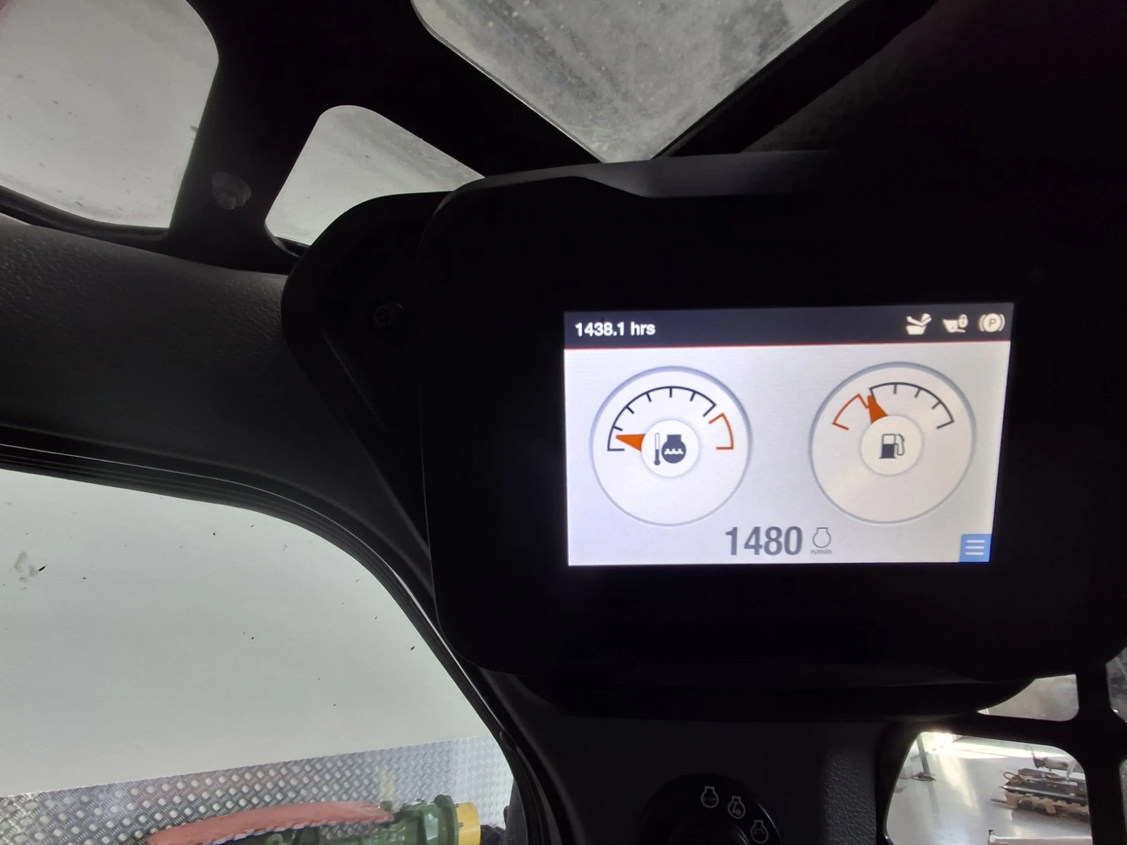 Мини челни товарачи Bobcat Т66, снимка 4 - Индустриална техника - 53813488