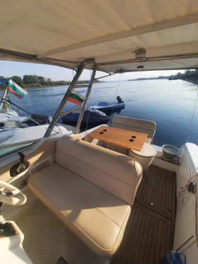 Моторна яхта Chris Craft 252 Crowne, снимка 15