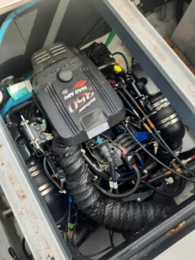 Моторна яхта Chris Craft 252 Crowne | Auto.bg — изображение 11
