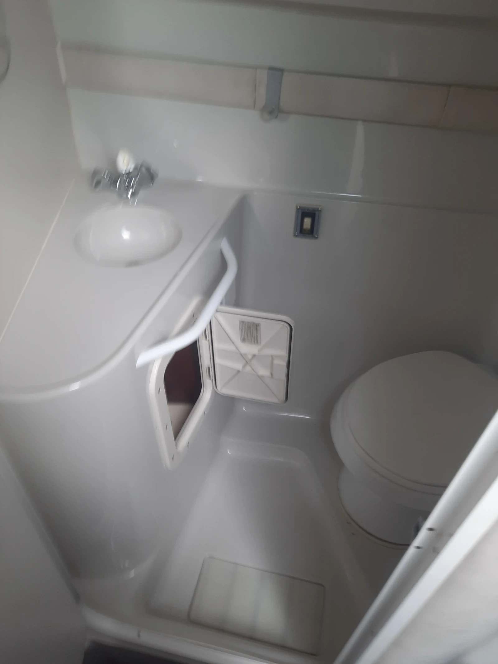 ������� ���� Chris Craft 252 Crowne | Mobile.bg � ����������� 10