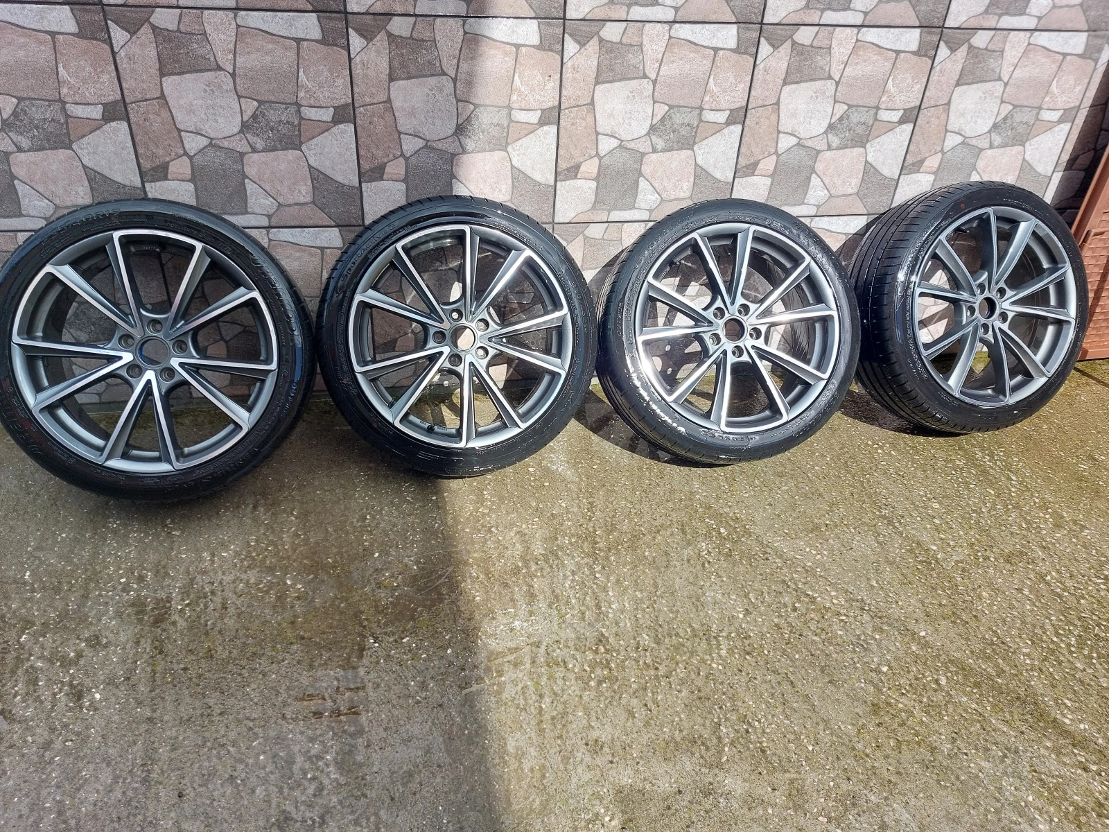 Гуми с джанти Hankook 235/40R19