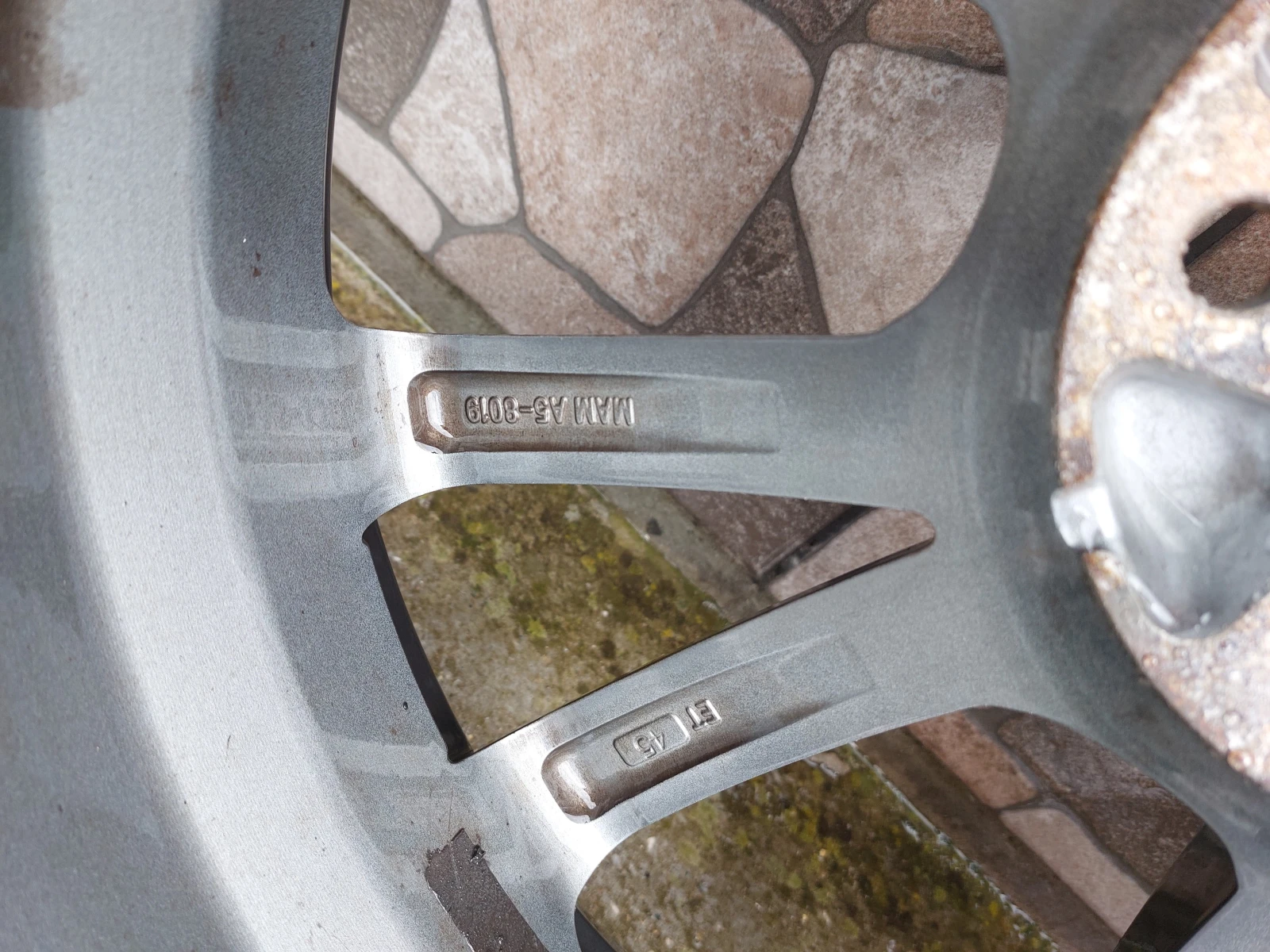 ���� � ������ 235/40R19 | Mobile.bg � ����������� 11