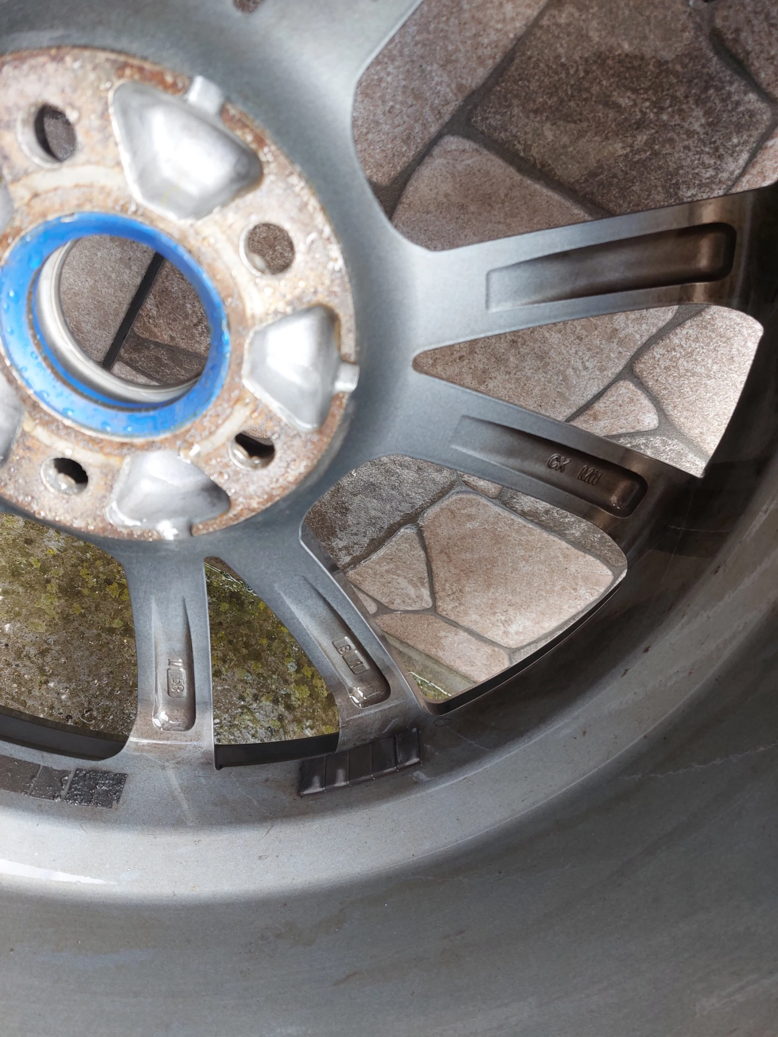 ���� � ������ 235/40R19 | Mobile.bg � ����������� 8