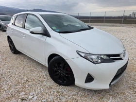 Toyota Auris 1.33 VVTI В Гаранция от Тойота, снимка 3