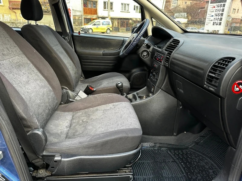 Opel Zafira 1.6 ГАЗ/БЕНЗИН Италия , снимка 14 - Автомобили и джипове - 48309662