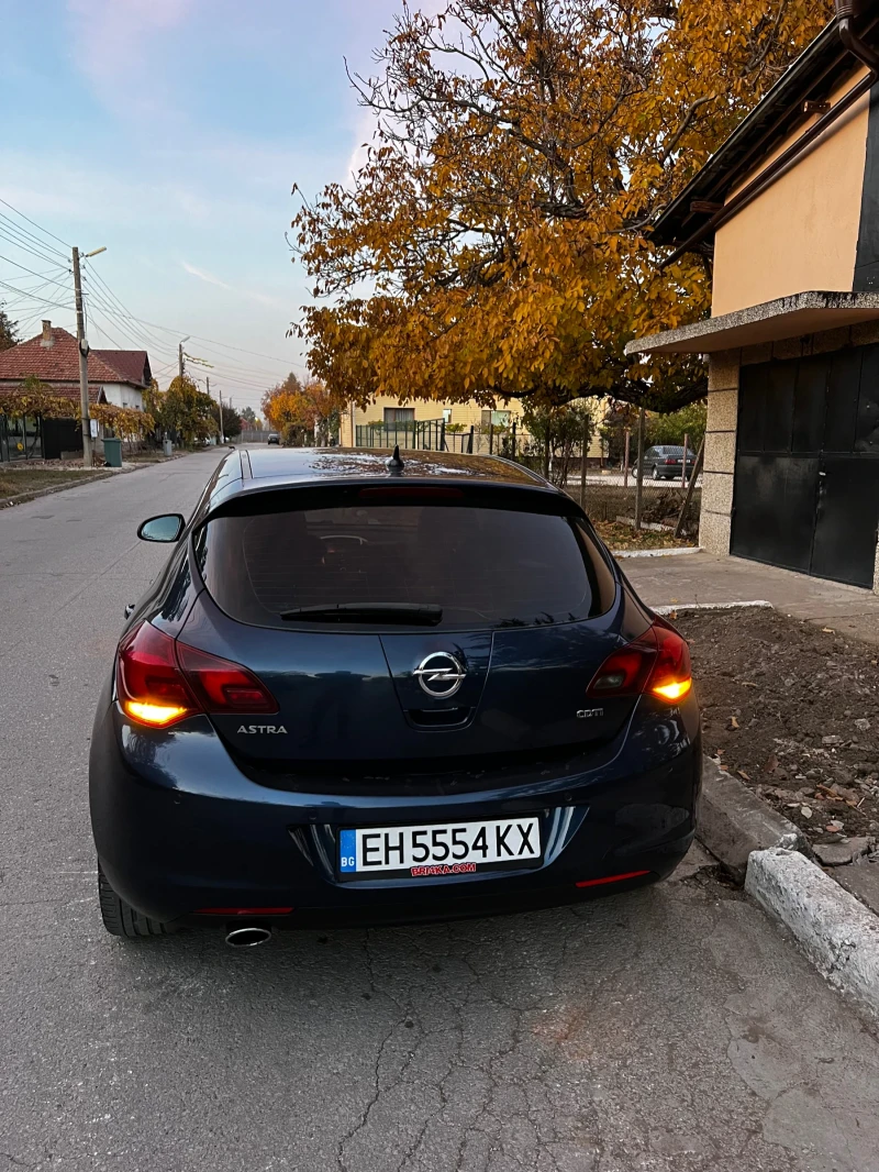 Opel Astra J Cosmo, снимка 2 - Автомобили и джипове - 49559993