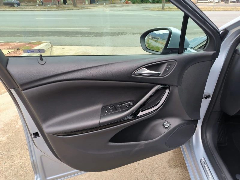 Opel Astra 1.6d-Navi-Automat-Keyless-Euro-6B, снимка 11 - Автомобили и джипове - 51880397