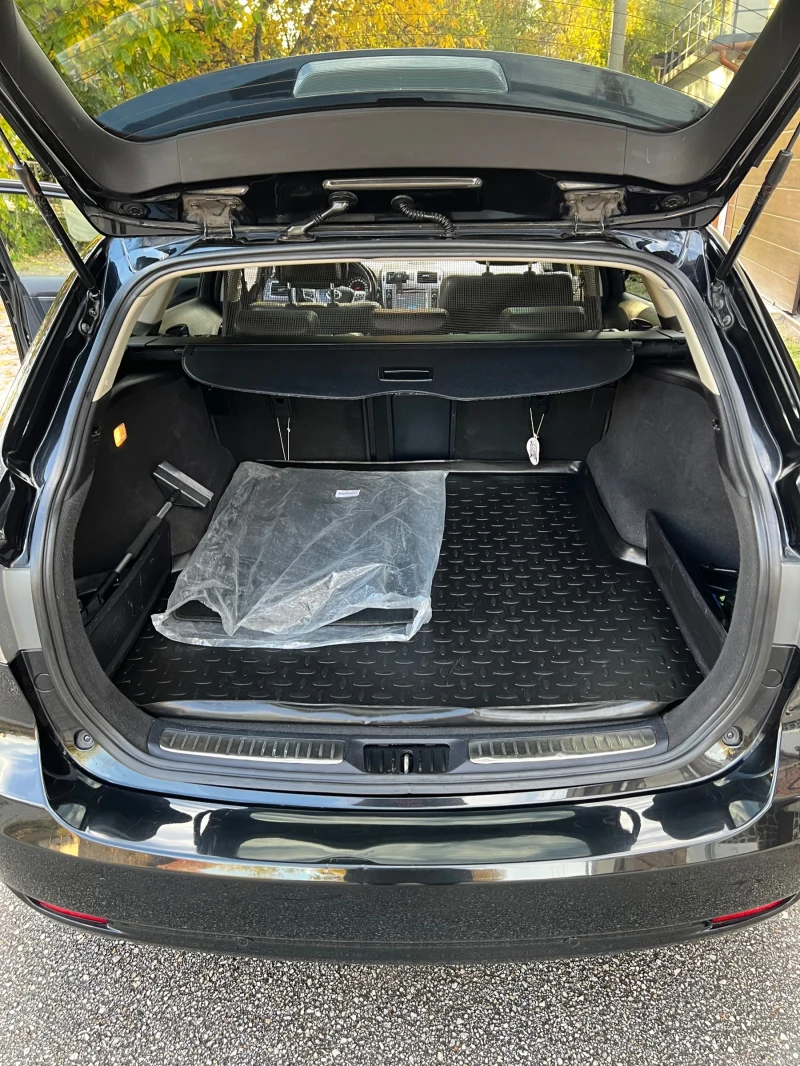 Toyota Avensis 2.2 D4D 150 hp, снимка 17 - Автомобили и джипове - 52251197