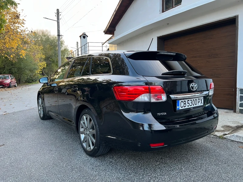 Toyota Avensis 2.2 D4D 150 hp, снимка 11 - Автомобили и джипове - 52251197