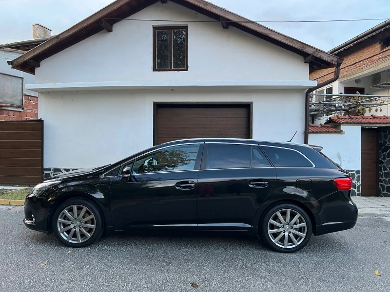 Toyota Avensis 2.2 D4D 150 hp, снимка 10 - Автомобили и джипове - 52251197