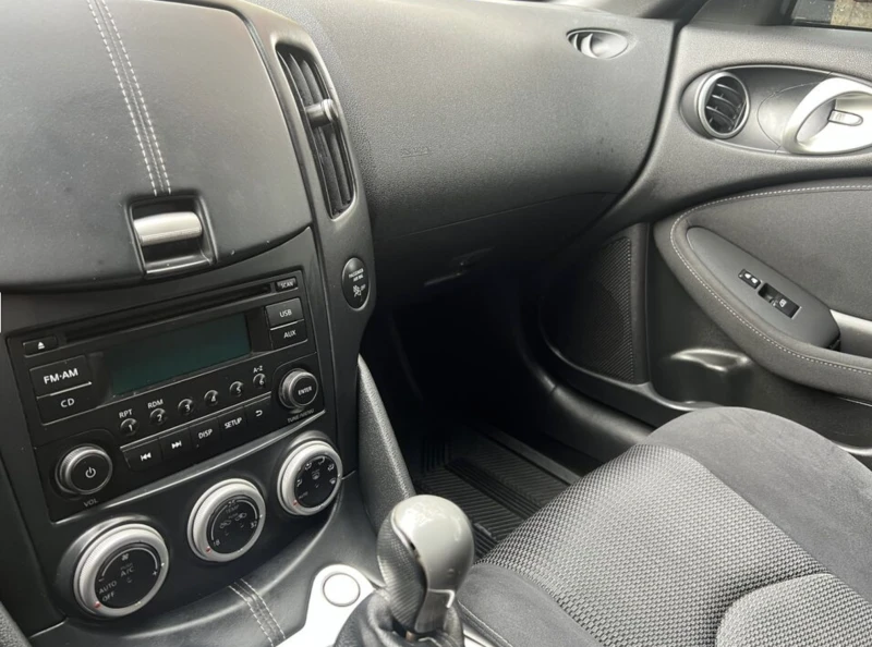 Nissan 370Z Ръчка * АВТОКРЕДИТ* , снимка 12 - Автомобили и джипове - 52749414