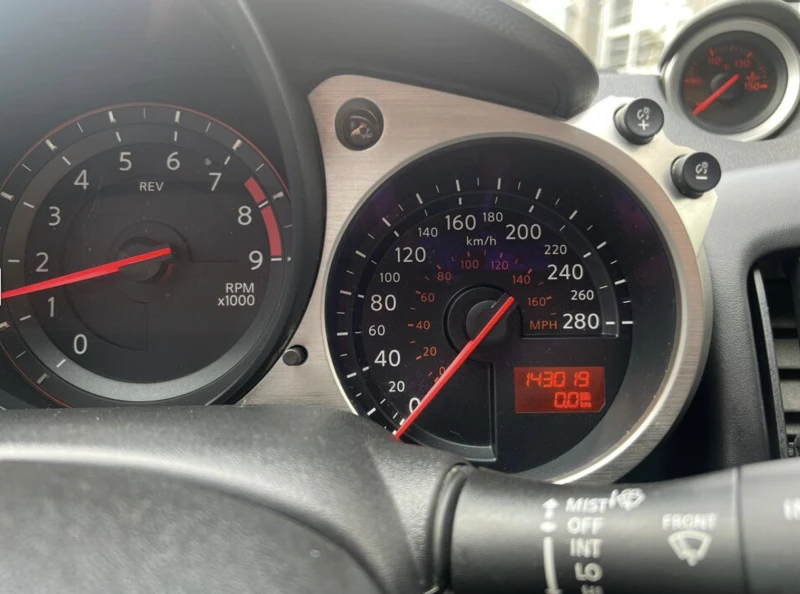 Nissan 370Z Ръчка * АВТОКРЕДИТ* , снимка 15 - Автомобили и джипове - 52749414