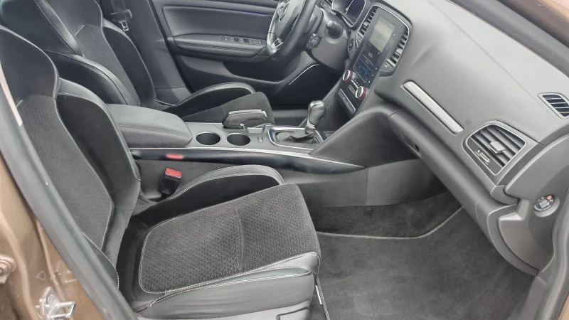 Renault Megane 1.5DCI-110k.ТОП СЪСТОЯНИЕ , снимка 11 - Автомобили и джипове - 52620352