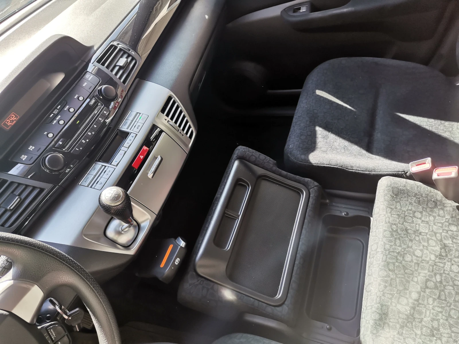 Honda Fr-v 1.7 V-tec | Mobile.bg   13