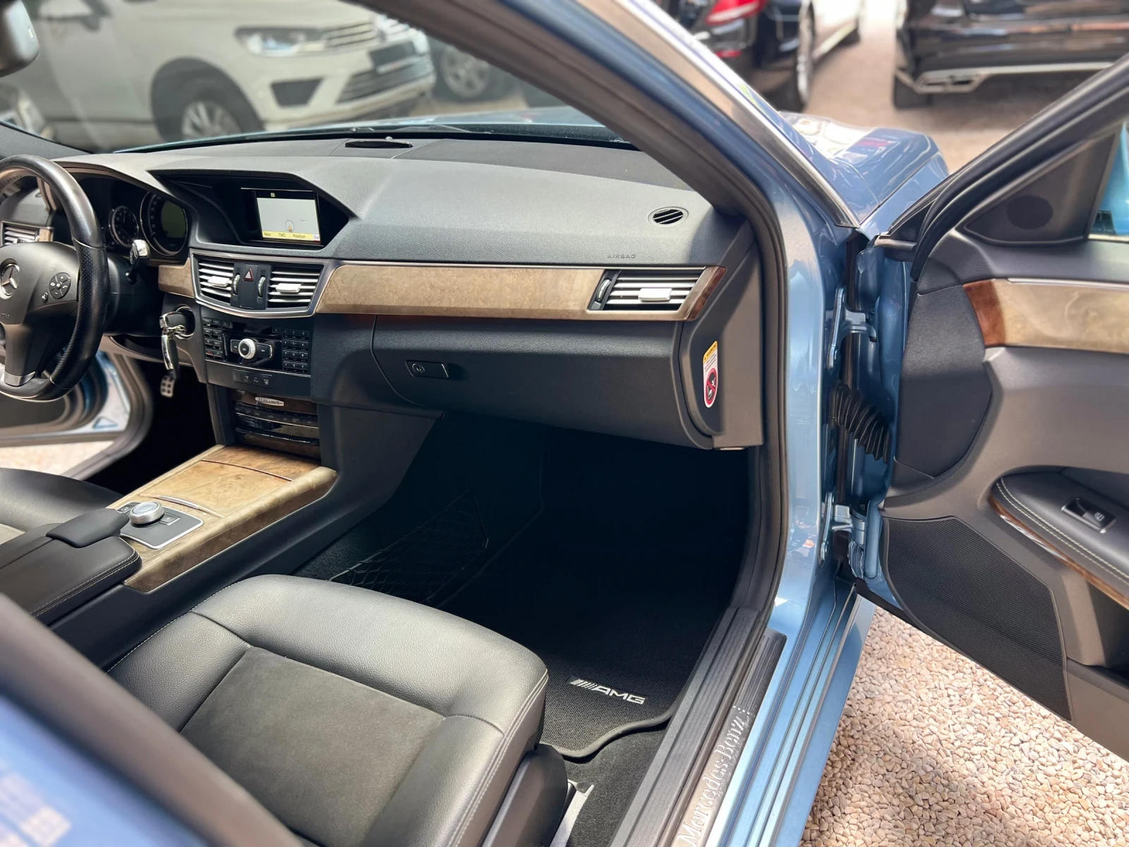 Mercedes-Benz E 350   | Mobile.bg   11
