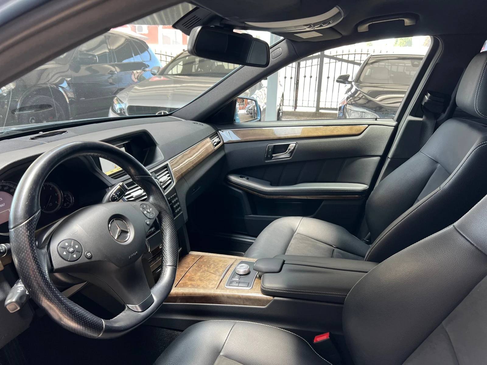 Mercedes-Benz E 350 Германия перфект - изображение 6