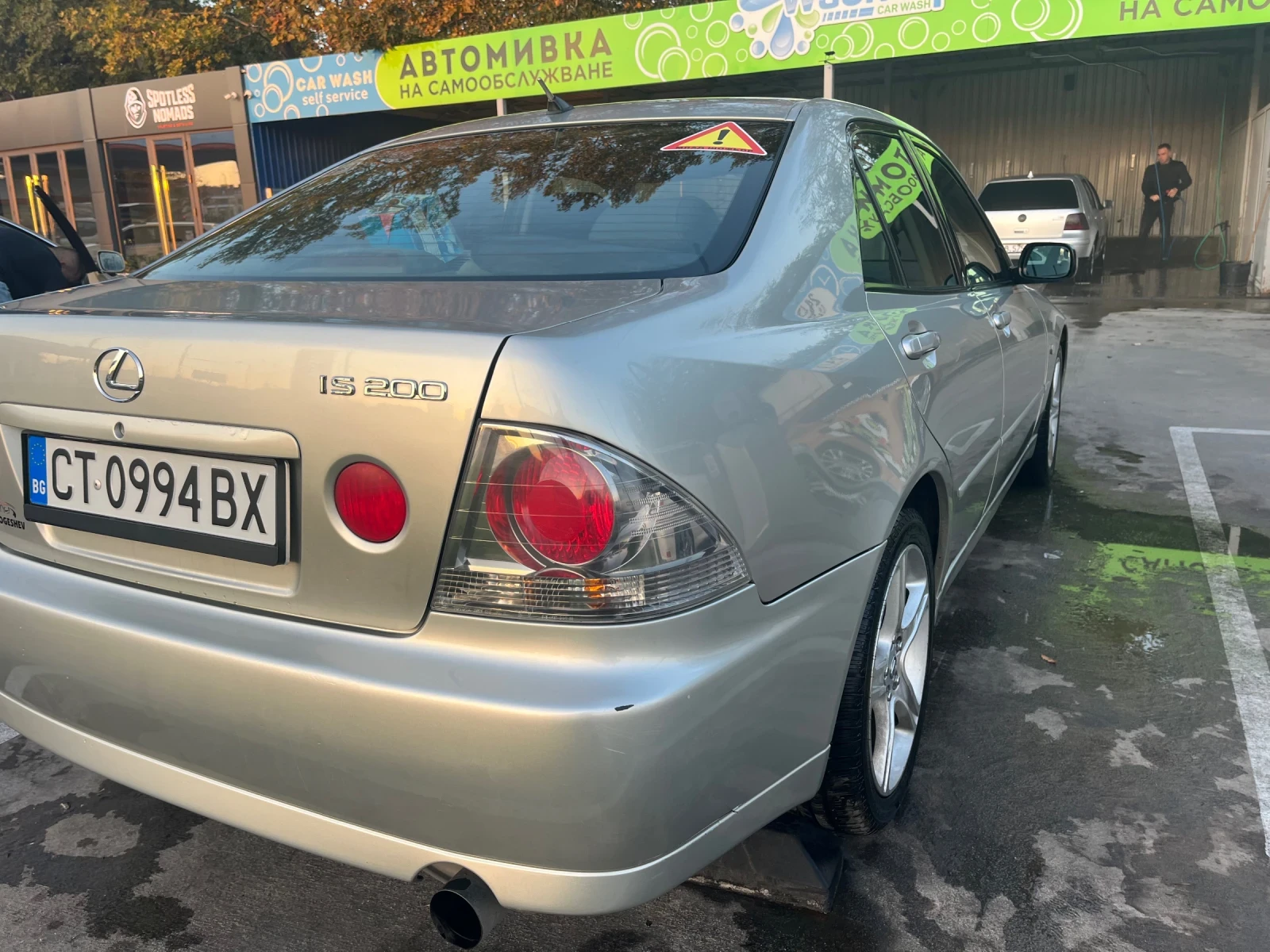 Lexus IS 200  - изображение 5