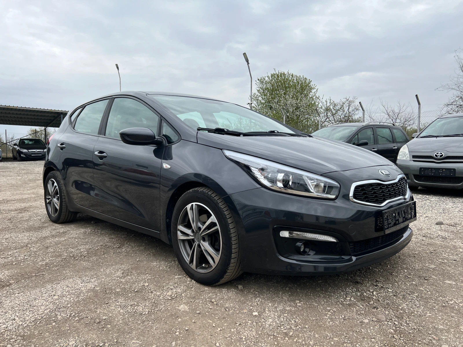Kia Ceed 1.6 CRDI 110. | Mobile.bg   1