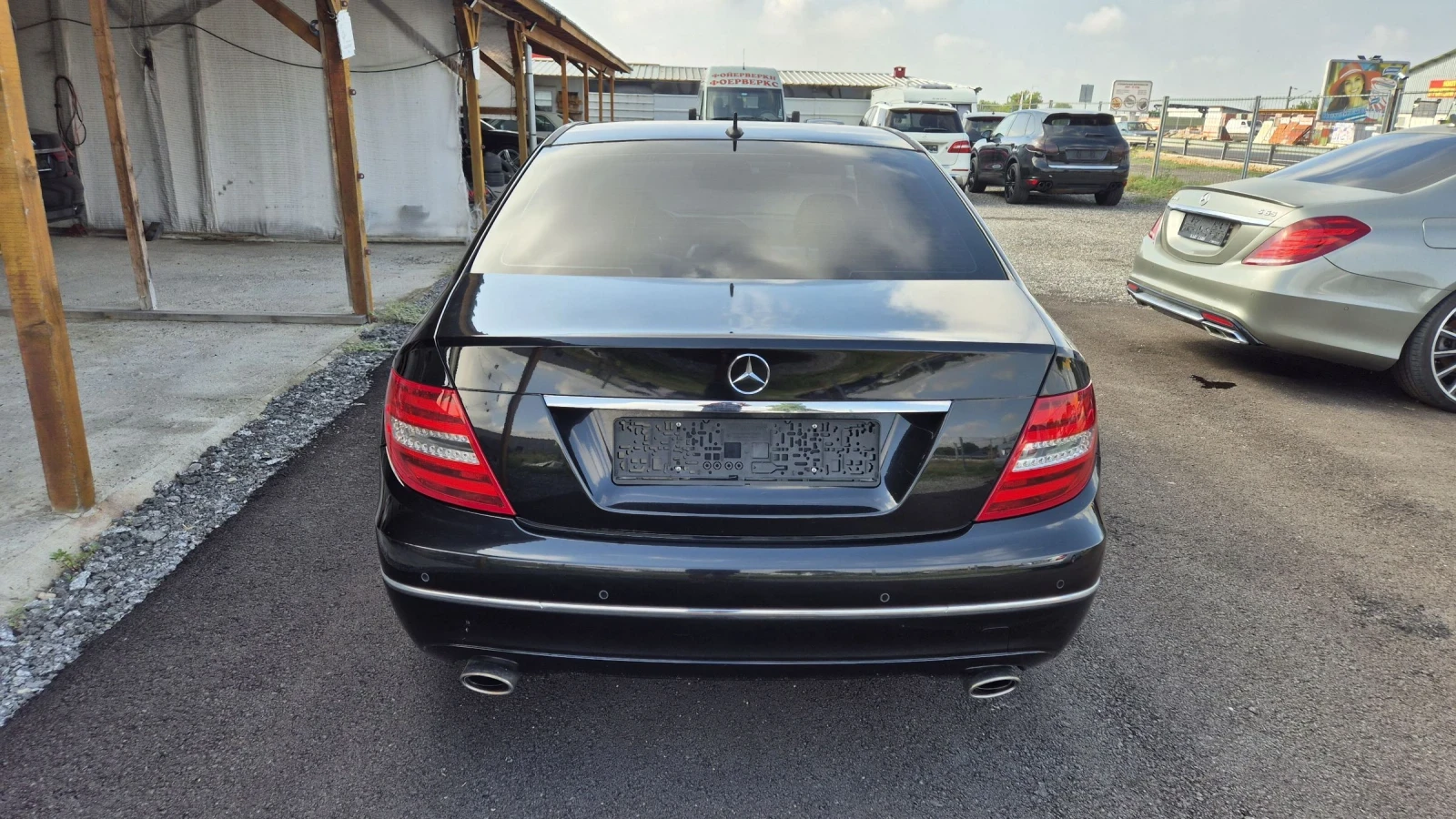 Mercedes-Benz C 350  - изображение 3