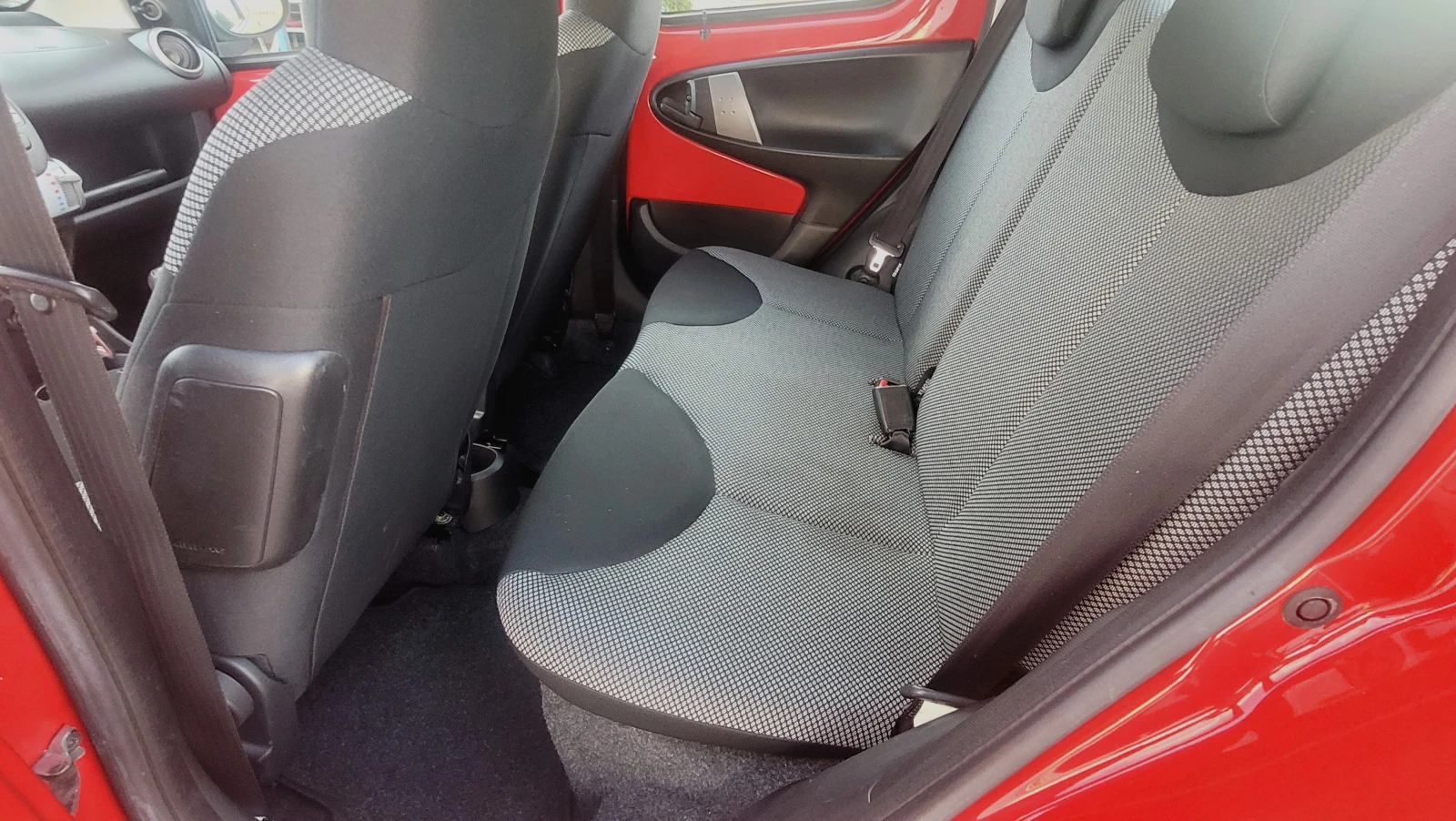 Toyota Aygo 70хкм-Пълна история-Германия-Топ - изображение 6