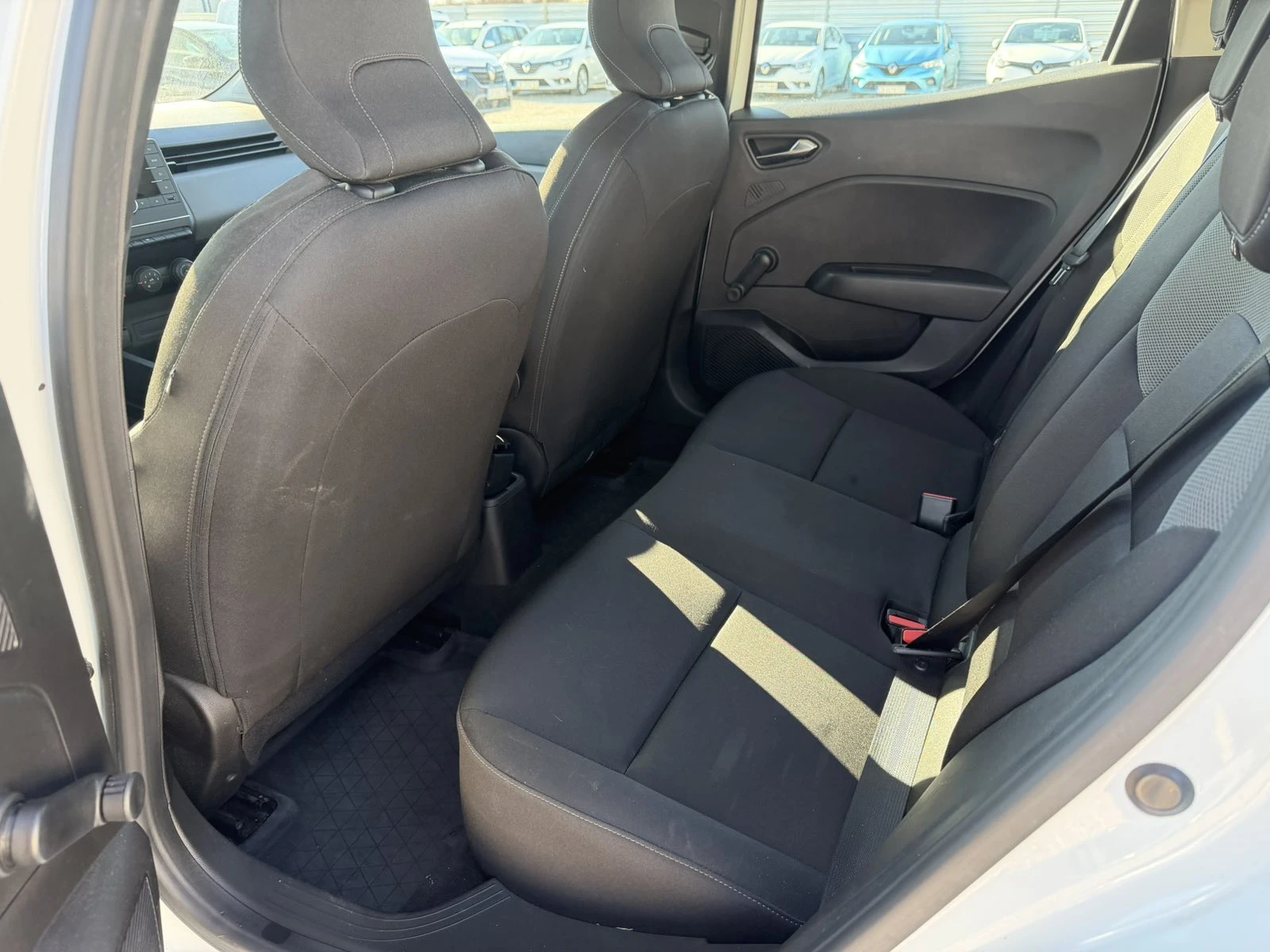 Renault Clio 1.0TCe 92k.c. | Mobile.bg � ����������� 13