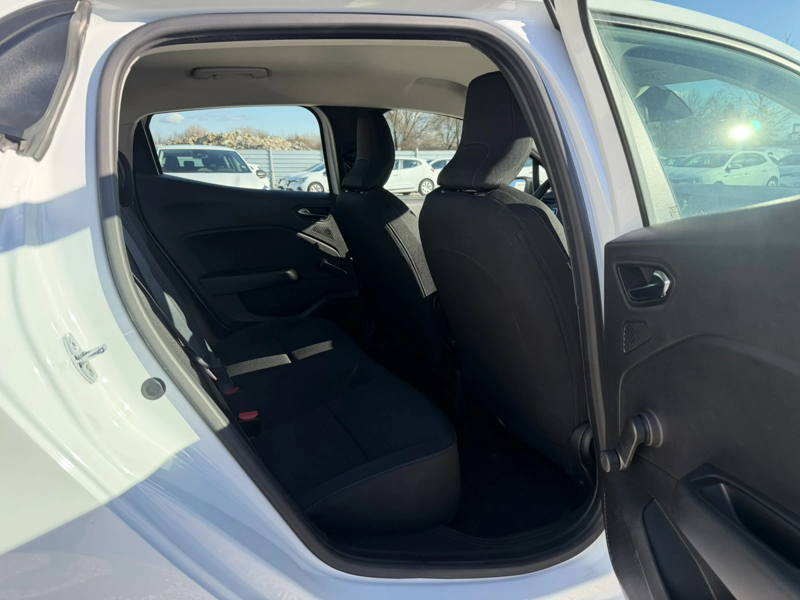 Renault Clio 1.0TCe 92k.c. | Mobile.bg � ����������� 12