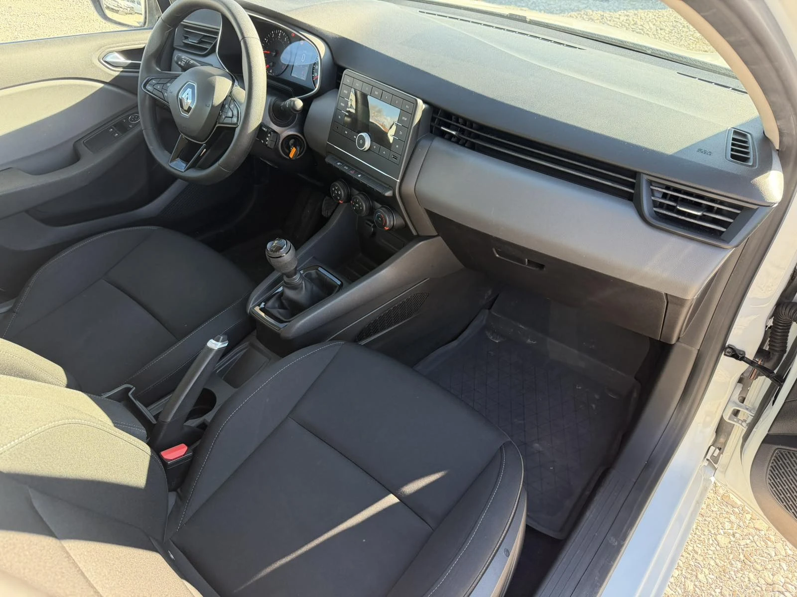 Renault Clio 1.0TCe 92k.c. | Mobile.bg � ����������� 11