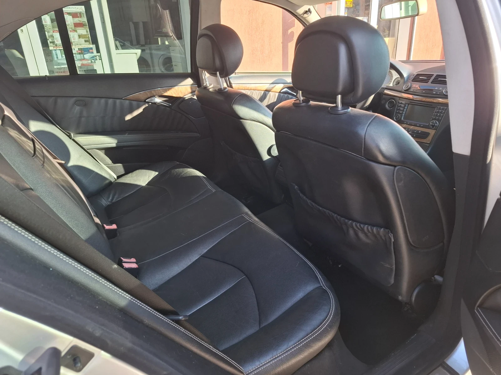 Mercedes-Benz E 320 CDI/ EVO/ ЛИЗИНГ , снимка 12 - Автомобили и джипове - 53994458