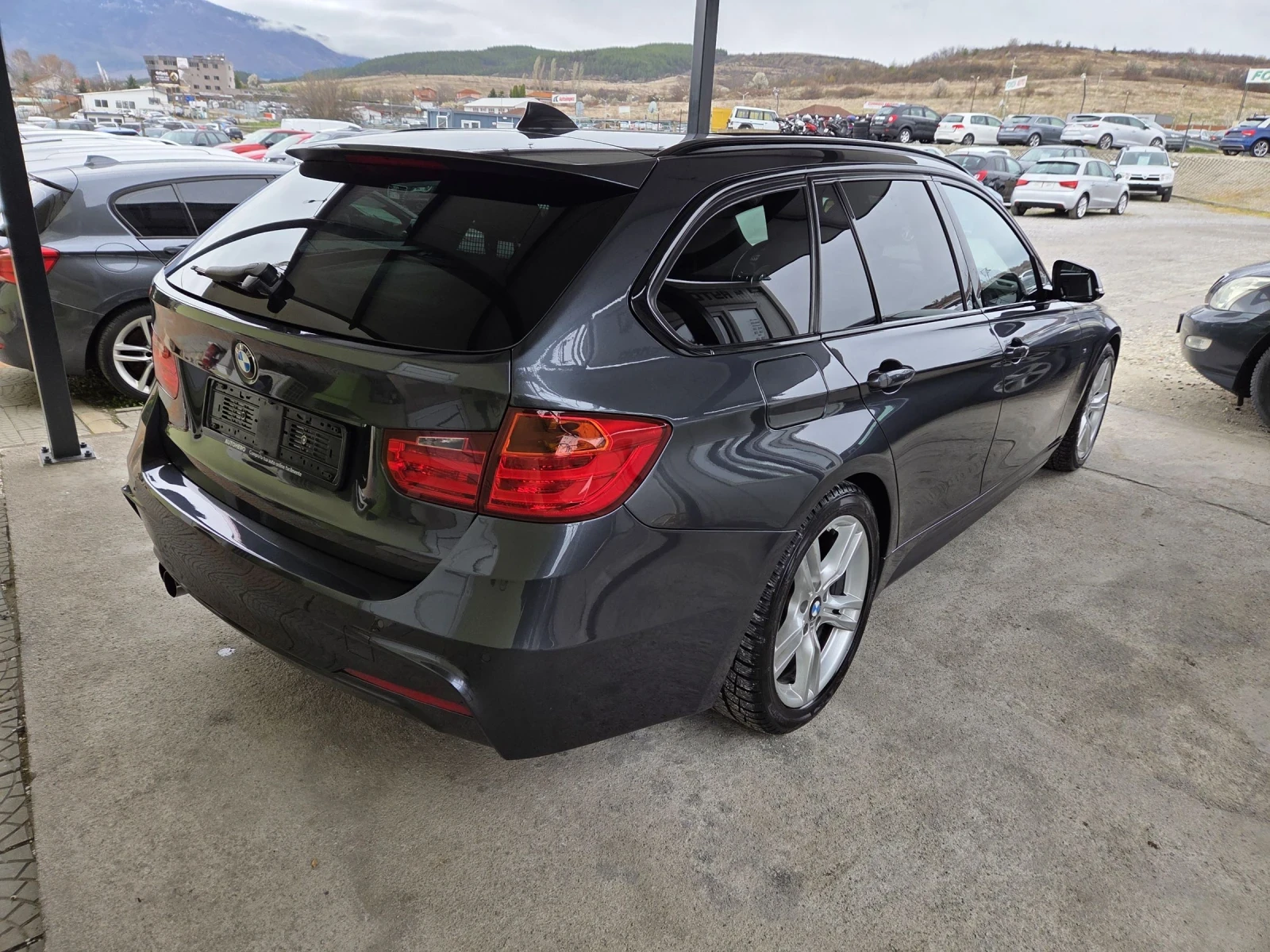 BMW 318 M SPORT / ПАНОРАМА / ТОП СЪСТОЯНИЕ, снимка 5 - Автомобили и джипове - 54070566