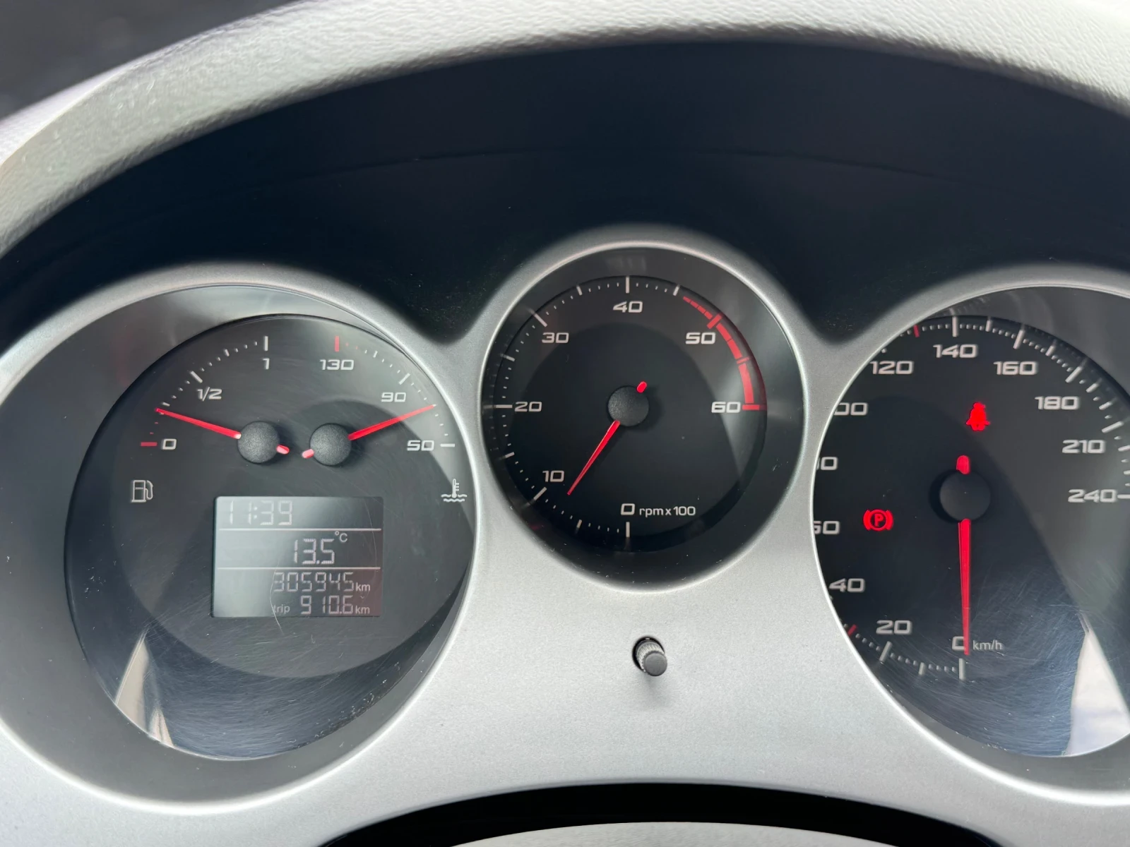Seat Altea XL, 1.6 TDI, снимка 5 - Автомобили и джипове - 54455038
