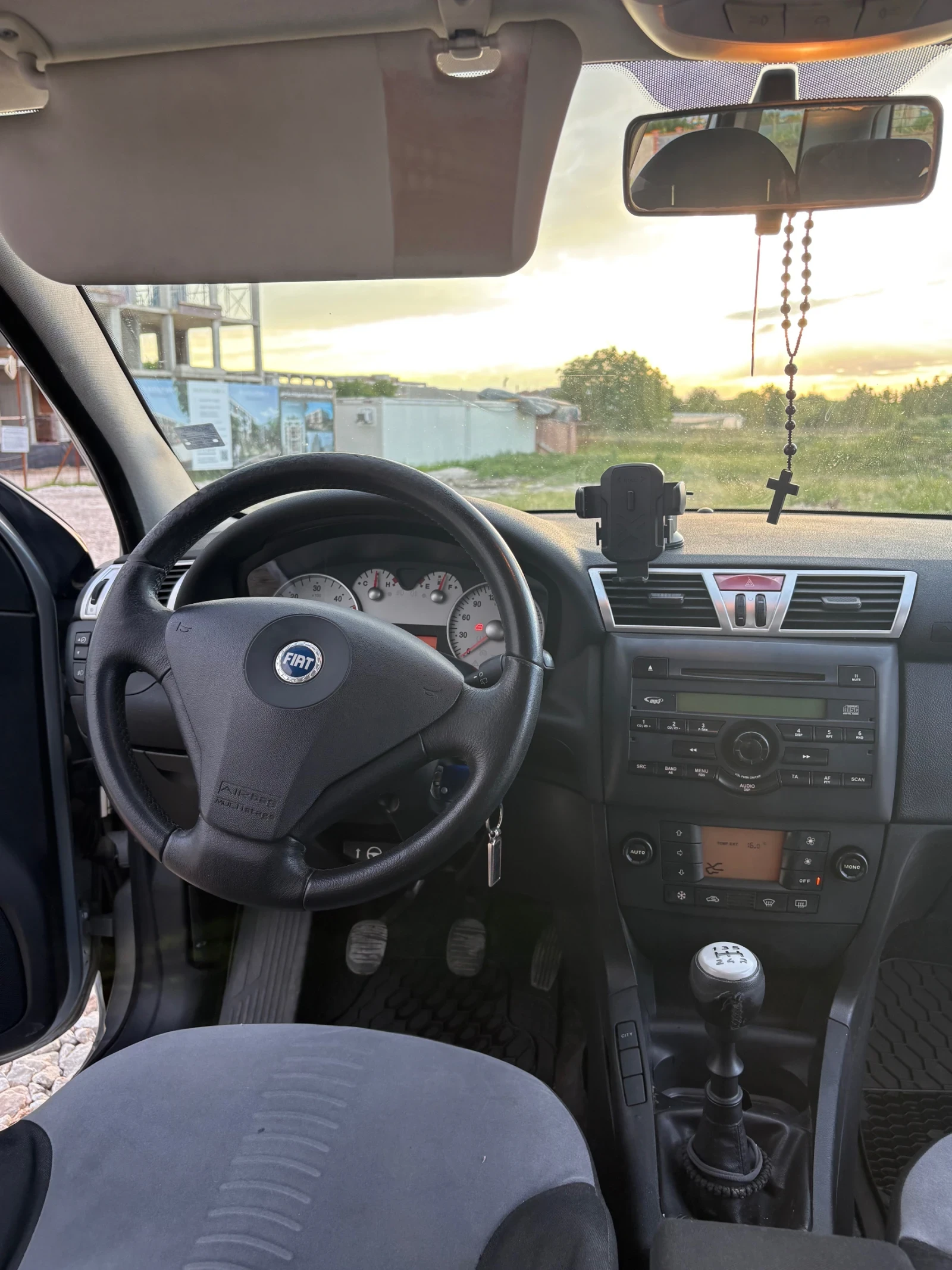 Fiat Stilo, снимка 8 - Автомобили и джипове - 54776671