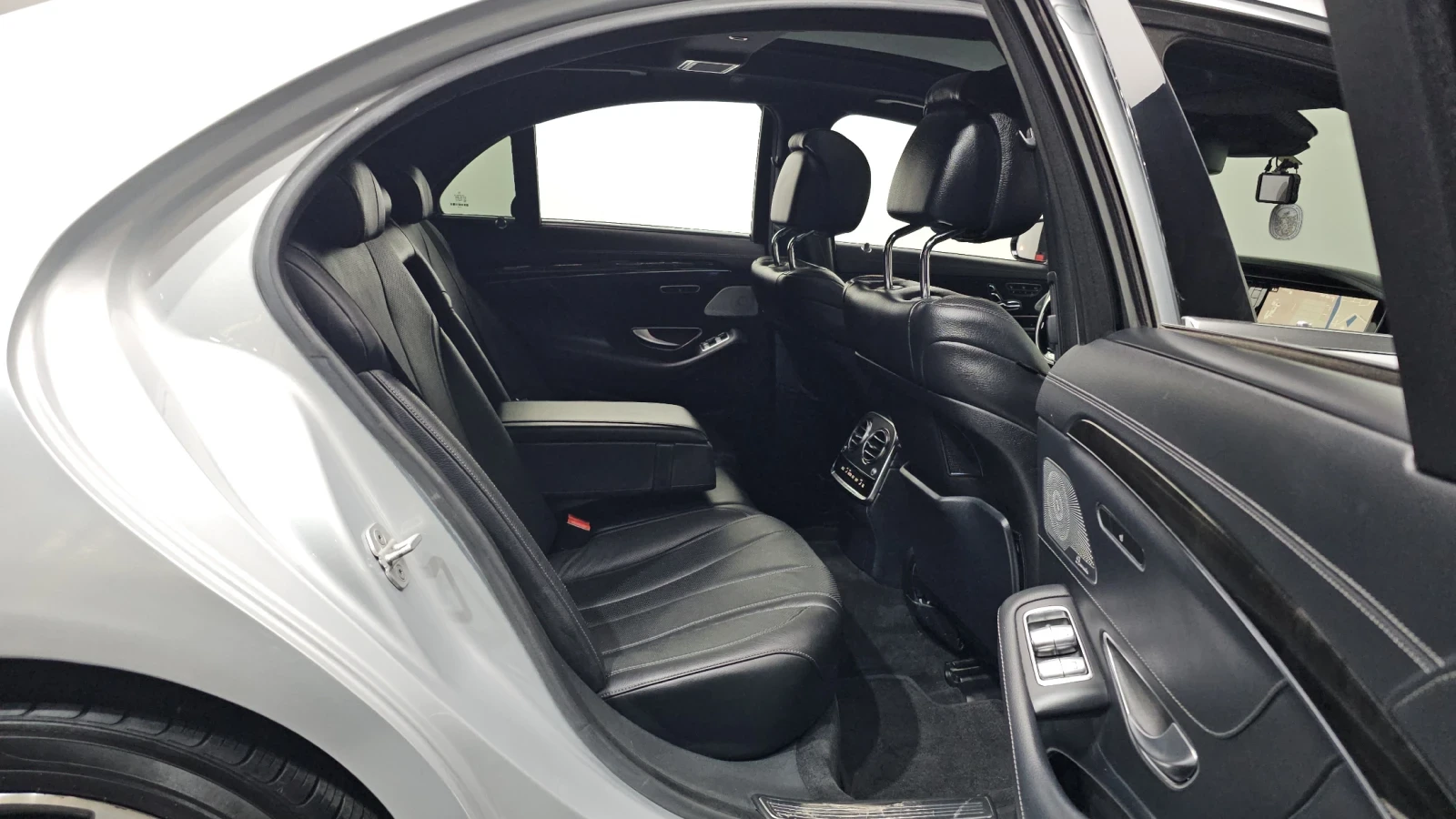 Mercedes-Benz S 350 4MATIC * ДИСТРОНИК * ОБДУХВАНЕ * 360 * ПАНОРАМА, снимка 12 - Автомобили и джипове - 55062375