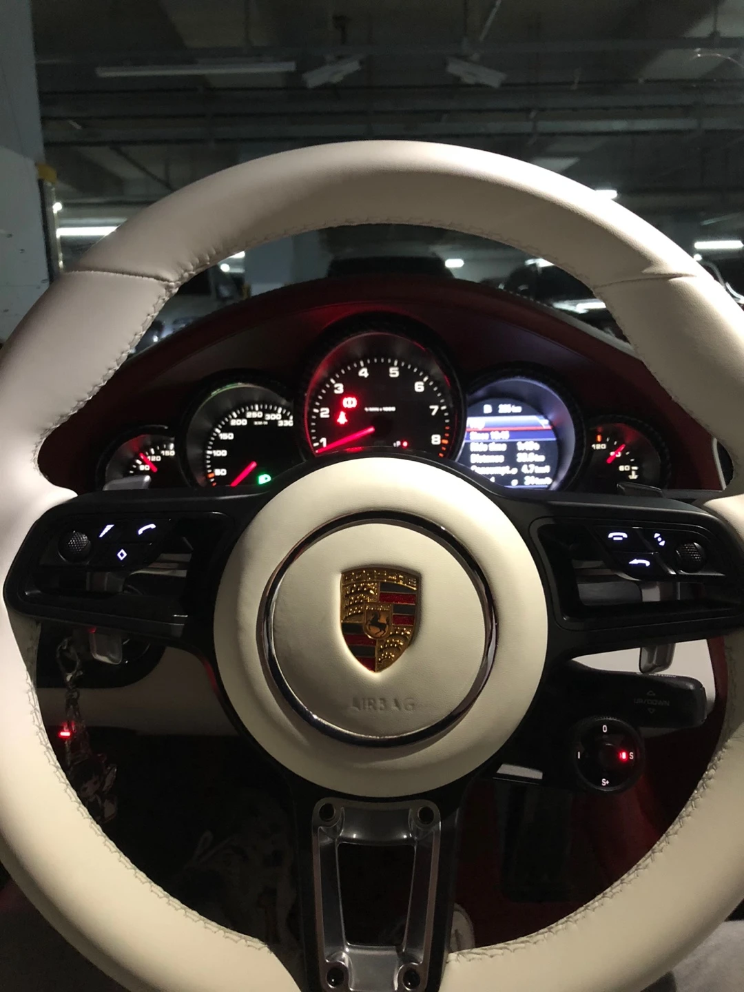 Porsche 911 Carrera S* ПОДГРЕВ ВОЛАН* ЛЮК* КРАЙНА ЦЕНА, снимка 11 - Автомобили и джипове - 55243555