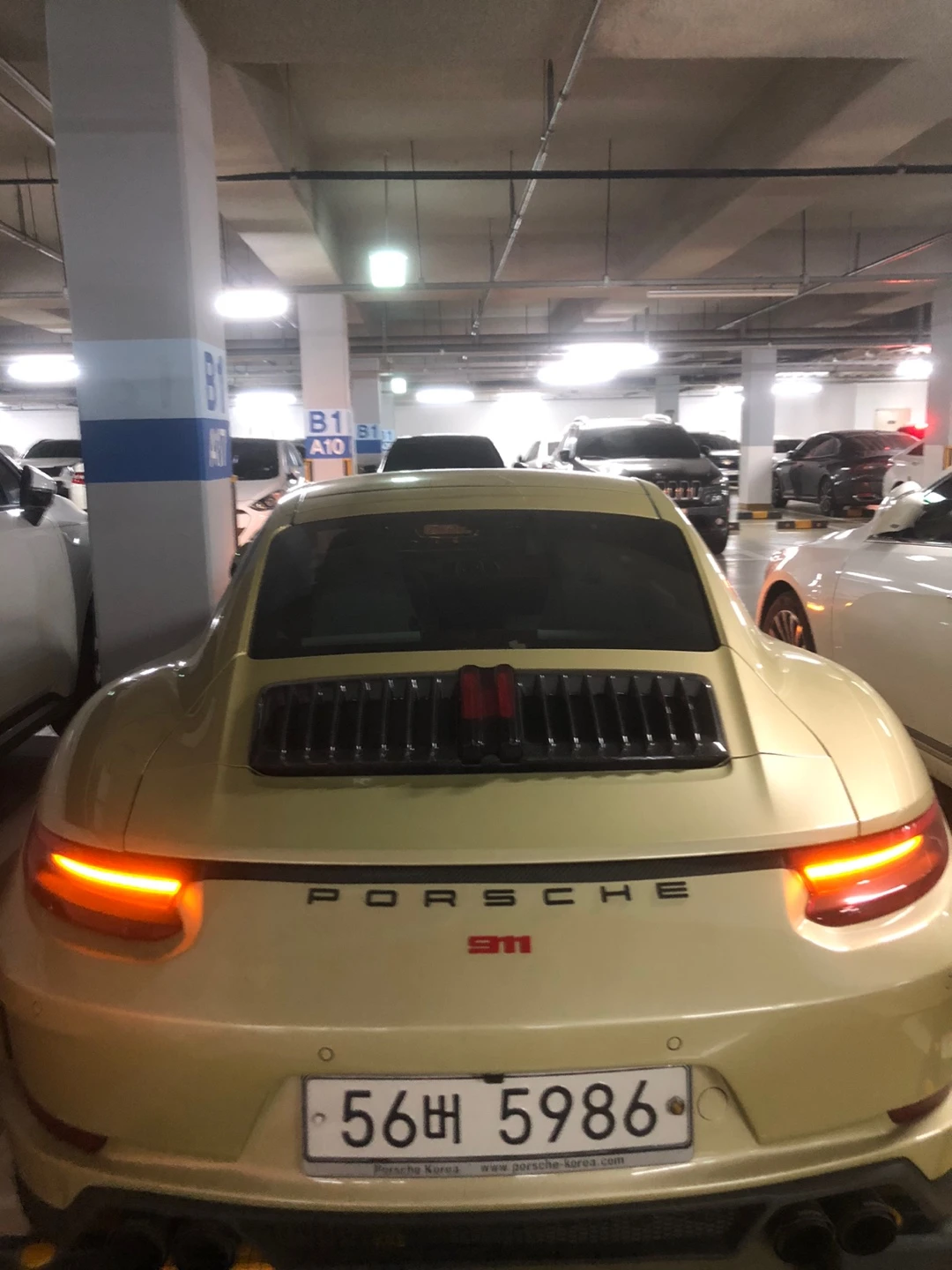 Porsche 911 Carrera S* ПОДГРЕВ ВОЛАН* ЛЮК* КРАЙНА ЦЕНА, снимка 4 - Автомобили и джипове - 55243555