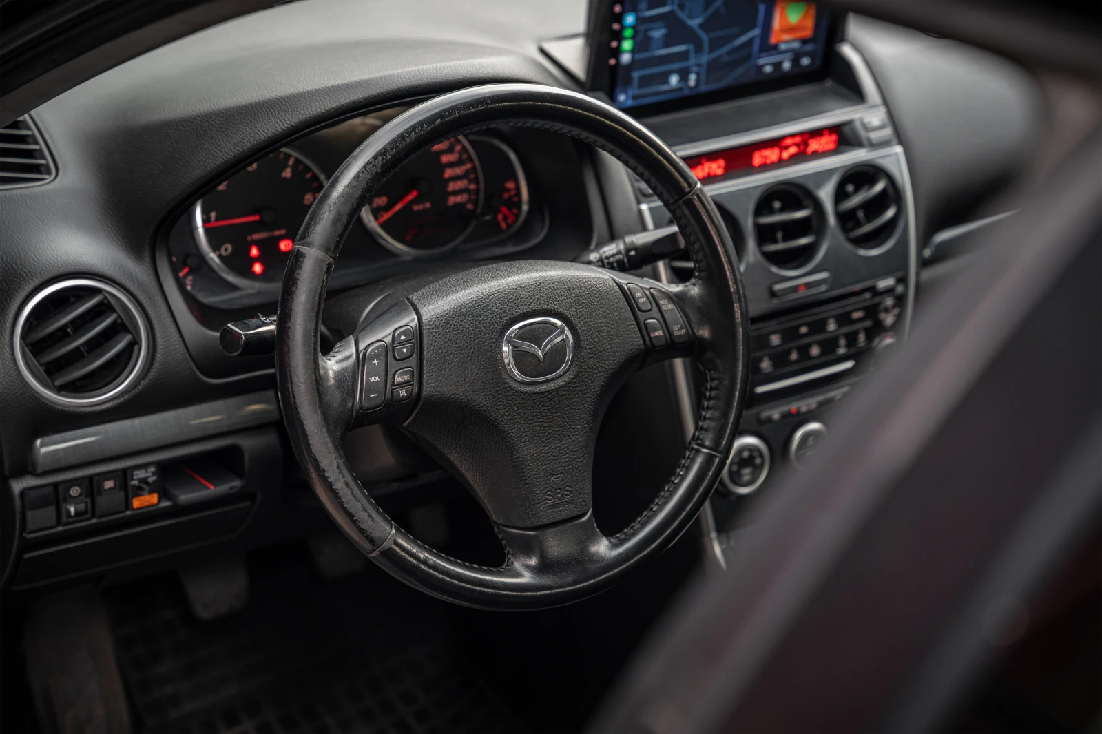 Mazda 6, снимка 12 - Автомобили и джипове - 55348386