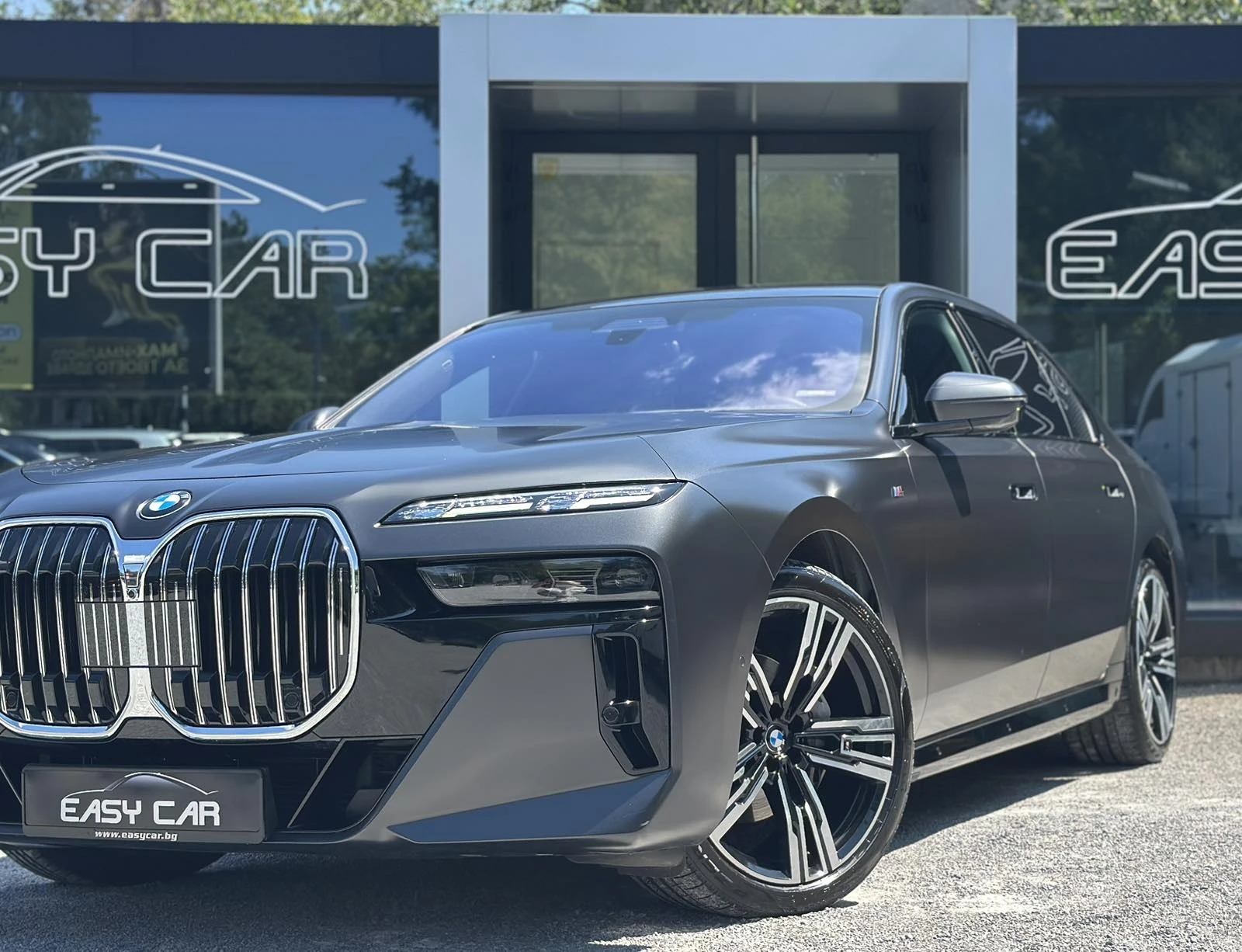 BMW 740 xDrive /HUD/PANO/360 CAMERA/carbon/  , снимка 2 - Автомобили и джипове - 55573835
