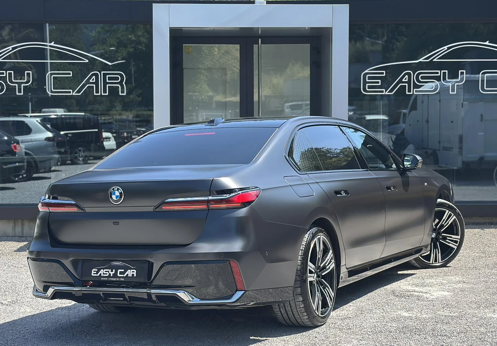 BMW 740 xDrive /HUD/PANO/360 CAMERA/carbon/  , снимка 4 - Автомобили и джипове - 55573835