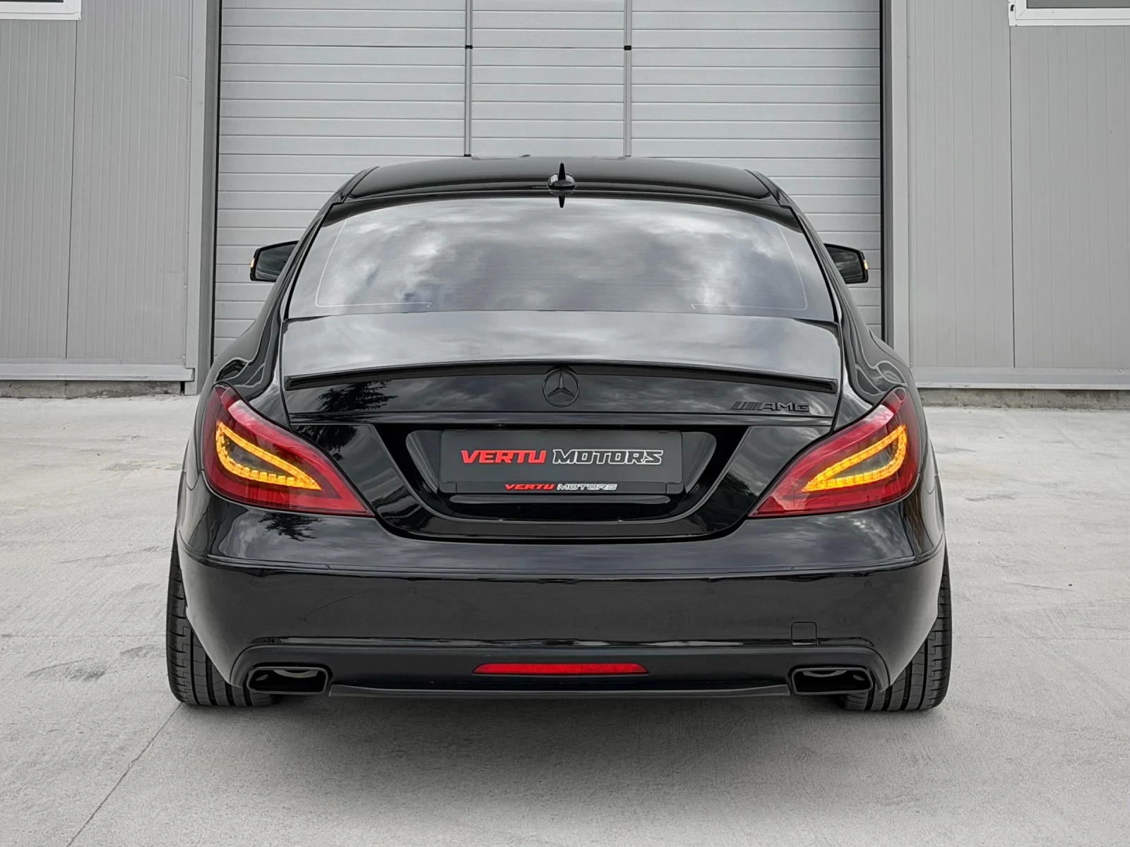 Mercedes-Benz CLS 350 AMG / SHADOW LINE / ALL BLACK EDITION / 3xTV, снимка 4 - Автомобили и джипове - 55664358