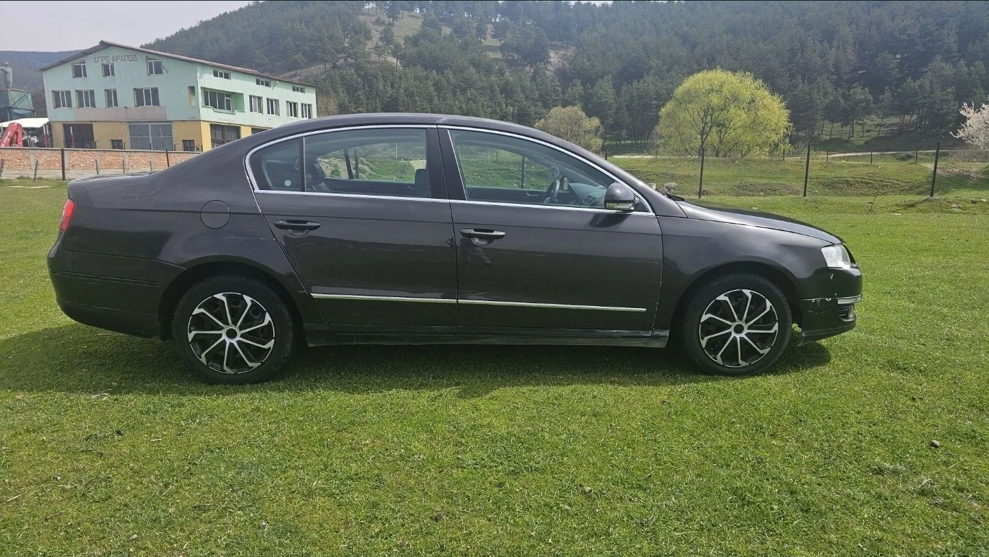 VW Passat 2.0, снимка 3 - Автомобили и джипове - 55708347